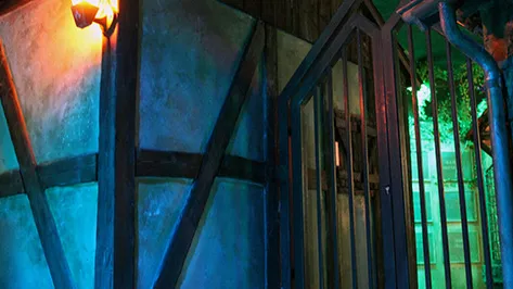alma-park-live-escape-room-draculas-erbe-small-04